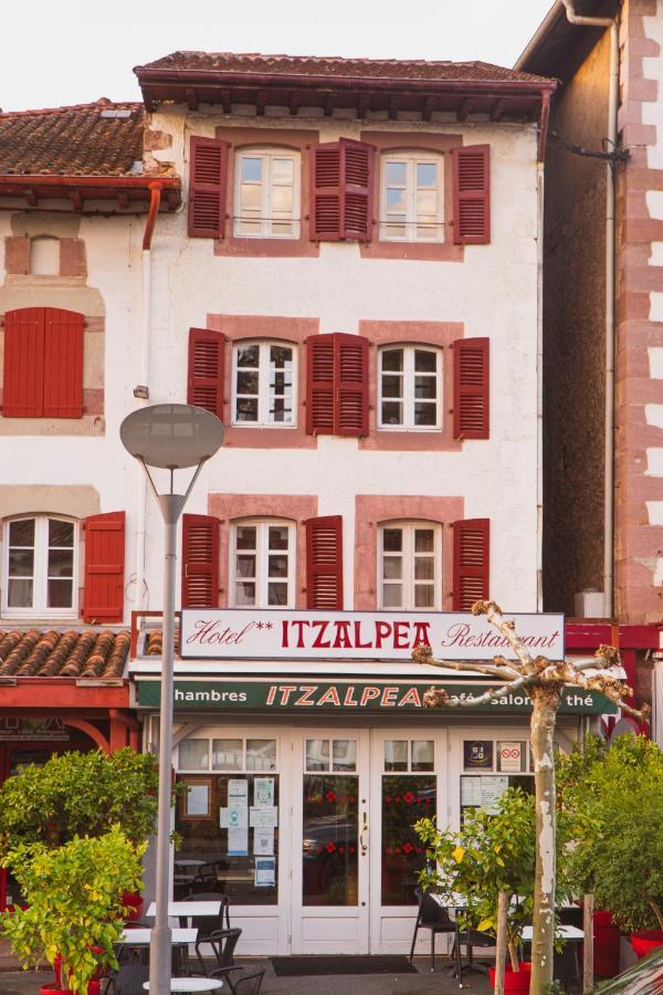 Hotel Itzalpea Saint-Jean-Pied-de-Port Exterior photo